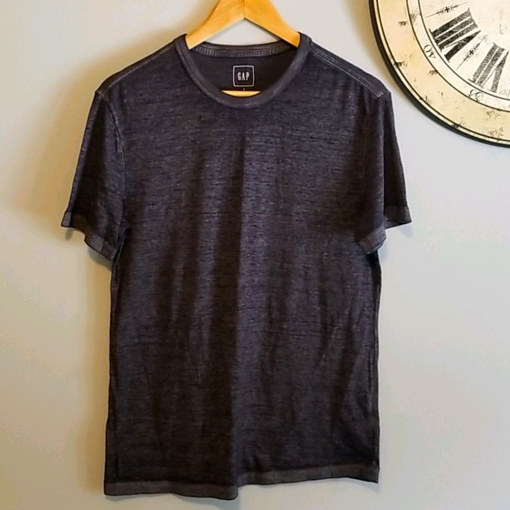 Gap Mens Grey small ultra light tee